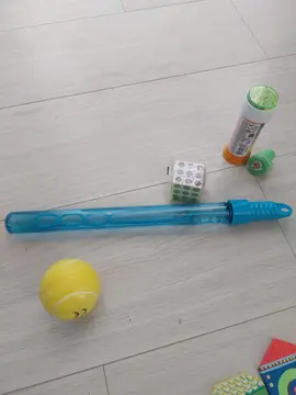 lot de "bricoles" / jouets