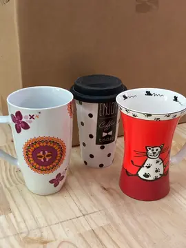 Lot 3 grands mugs