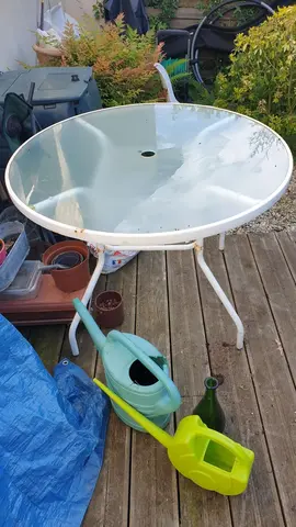 table d'extérieur en verre