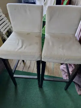 2 tabourets