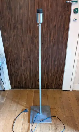 Pied de lampe Ikéa