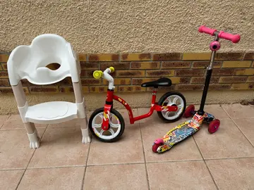 draisienne, trottinette et réhausseur wc avec marche