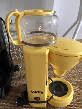 3 verseuses cafetières électriques