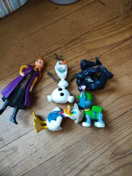 figurines