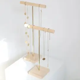 Porte-colliers en bois
