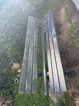 banc avec lattes en bois à fixer/changer