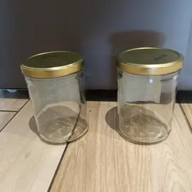 2 bocaux en verre avec couvercle