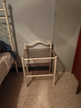 lit et tables de chevet