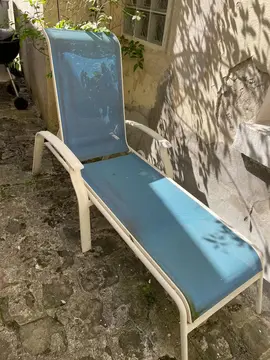 chaise longue