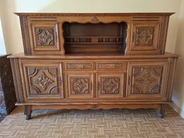 buffet 2,50 de large 1,66 de haut 0,55 de profondeur