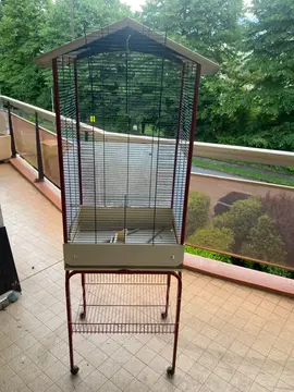 volière à nettoyer