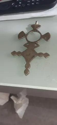 bijou en métal