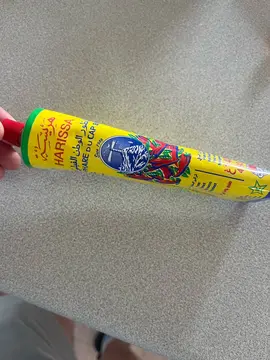 tube de harissa neuf