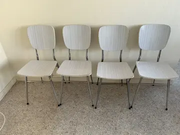4 chaises de cuisines vintage