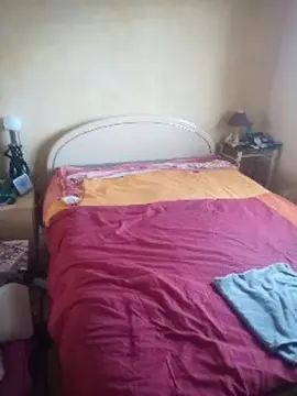 Lit 140 plus sommier pas de matelas