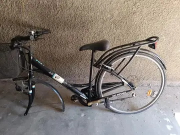 deux vélos a restaurer