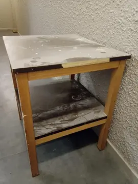 Table d'appoint carré