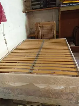 sommiers et matelas et lits