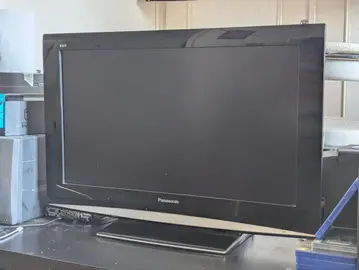 TV Panasonic 79 cm