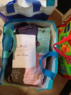 Vêtements enfants - 4/5 ans