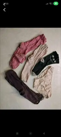 4 chaussettes et 1 culotte