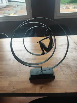 sculpture metal
