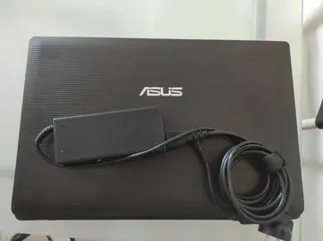 PC portable étudiante
