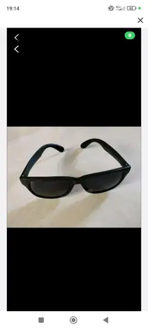 lunettes solaires noires numéro 2