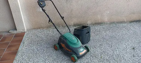 Tondeuse filaire Black et Decker