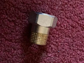 Raccord de robinet de radiateur
