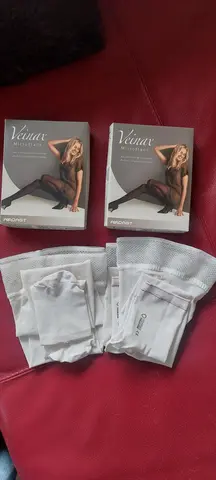 4 paires de bas de contention blancs