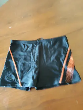 Short de bain garçon t 36