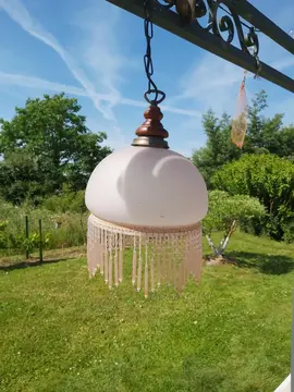 luminaire en verre rose