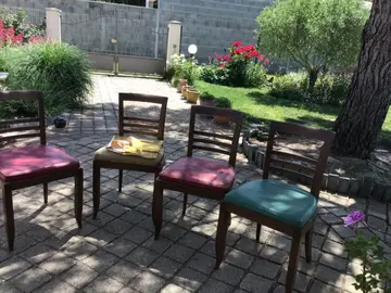 chaises par 4