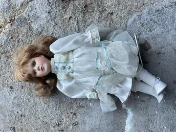 poupée tête porcelaine