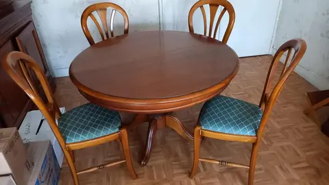 Table + ' chaises merisier massif