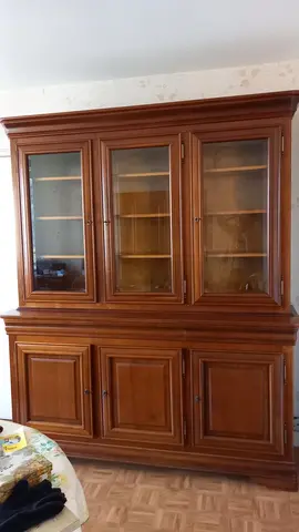 Buffet/vitrine en merisier massif