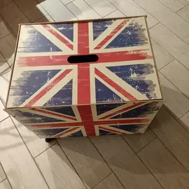 Coffre à roulettes décor drapeau anglais