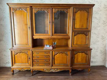 grand vaisselier en bois massif
