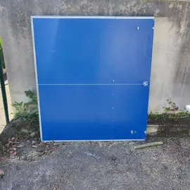table de ping pong. juste les 2 plateaux