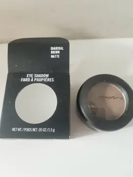 fard à paupieres marron