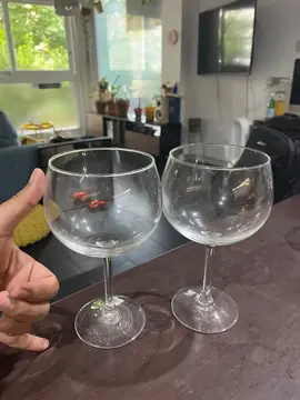 2 grands verres a cocktail