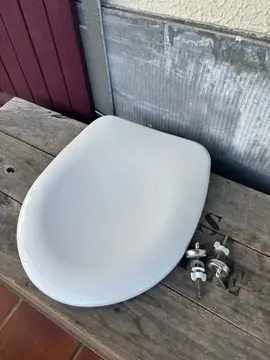 Lunette de WC blanche