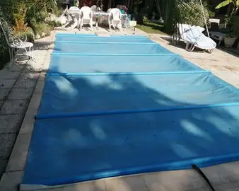 BACHE POUR PISCINE