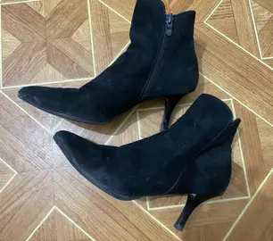 boots façon nubuck noire