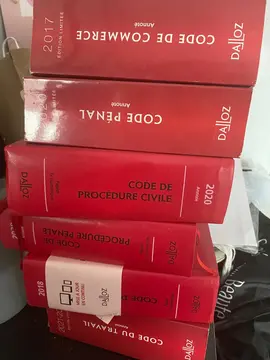 5 livres de droit