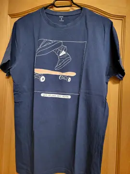 Tee-shirt garçon taille M