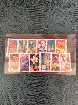 série timbres France.. fleurs et parfum