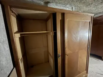 armoire à portes coulissantes