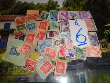 lot timbres monde 6